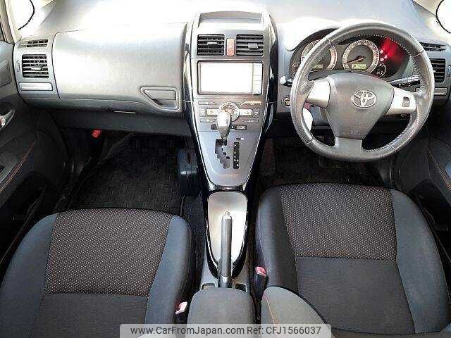 toyota auris 2011 CFJ1566037 image 1