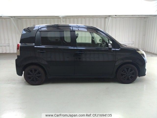 toyota spade 2012 CFJ1694135 image 2