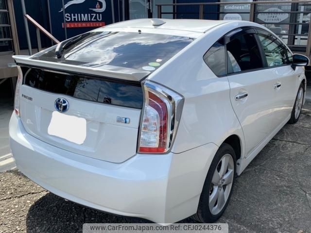 toyota prius 2013 quick_quick_ZVW30_5711709 image 2