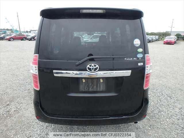 toyota noah 2008 NIKYO_XA16798 image 2