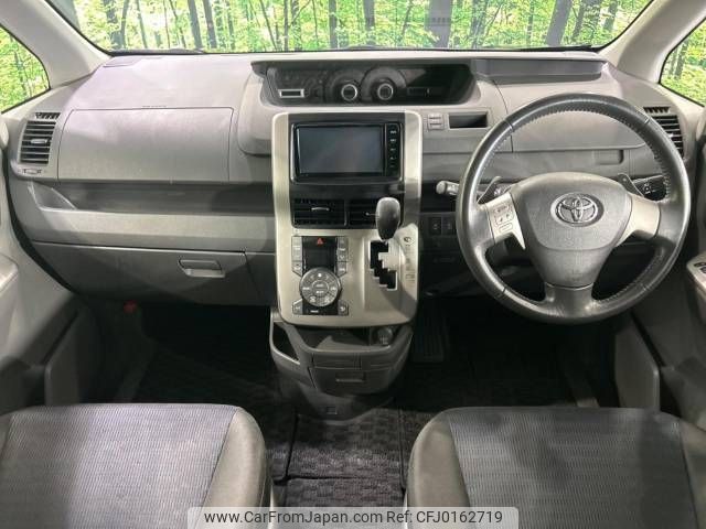 toyota voxy 2010 -TOYOTA--Voxy DBA-ZRR70W--ZRR70-0322196---TOYOTA--Voxy DBA-ZRR70W--ZRR70-0322196- image 2