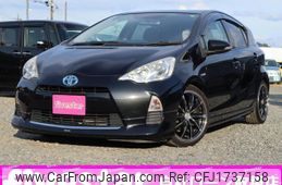 toyota aqua 2012 CFJ1737158