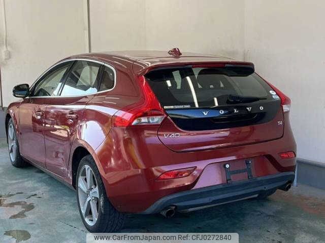 volvo v40 2013 -VOLVO--Volvo V40 MB4164T--D2050555---VOLVO--Volvo V40 MB4164T--D2050555- image 2