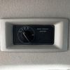 nissan nv350-caravan-van 2016 203 image 19