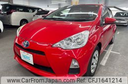 toyota aqua 2012 CFJ1641214