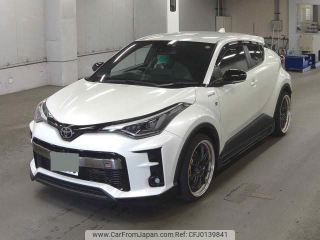 toyota c-hr 2019 quick_quick_6AA-ZYX11_ZYX11-2007069 image 1