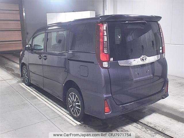 toyota noah 2014 CFJ7971754 image 2