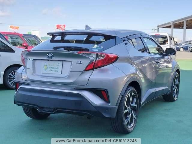 toyota c-hr 2017 quick_quick_DAA-ZYX10_ZYX10-2003098 image 2