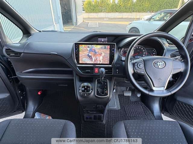 toyota voxy 2014 CFJ1786163 image 2