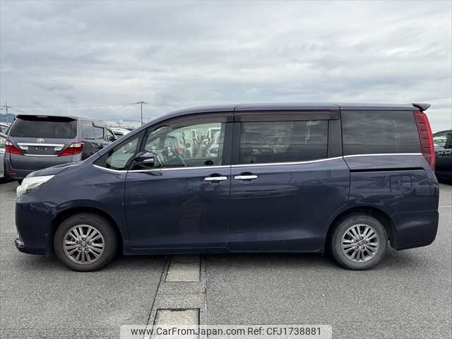 toyota esquire 2014 CFJ1738881 image 2