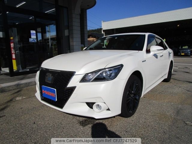 toyota crown 2015 -TOYOTA--Crown DAA-AWS211--AWS211-6004618---TOYOTA--Crown DAA-AWS211--AWS211-6004618- image 1