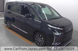 toyota voxy 2023 quick_quick_6BA-MZRA90W_0066231