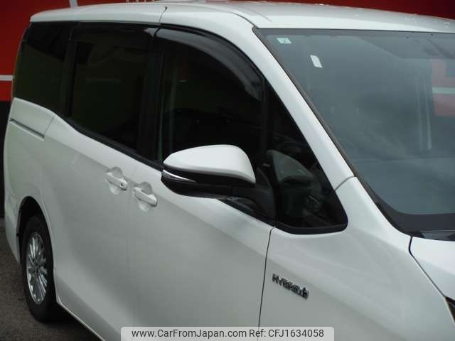 toyota voxy 2015 CFJ1634058 image 2