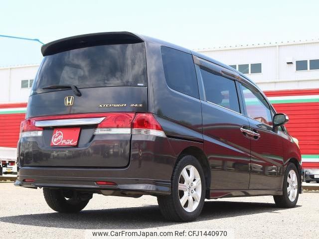 honda stepwagon 2005 quick_quick_DBA-RG3_RG3-1002525 image 2