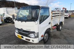 hino dutro 2016 CFJ9420534
