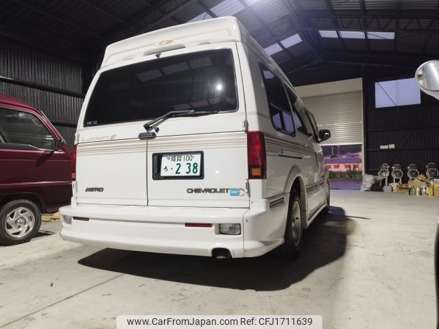 chevrolet astro 1998 CFJ1711639 image 2