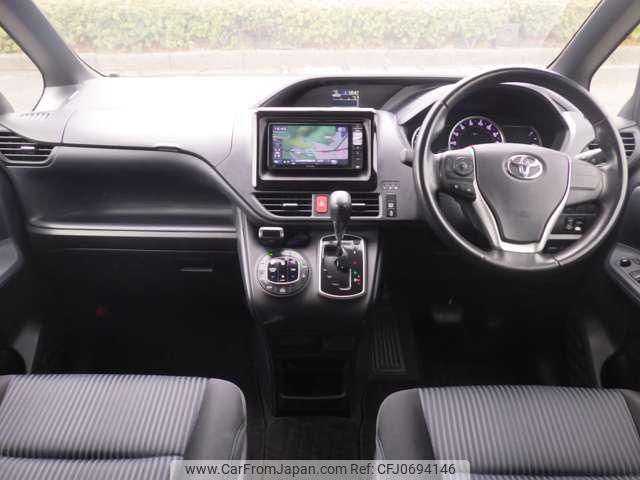 toyota voxy 2015 -TOYOTA--Voxy ZRR80W--0113020---TOYOTA--Voxy ZRR80W--0113020- image 2