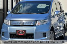 honda freed-spike-hybrid 2014 quick_quick_GP3_GP3-1121633