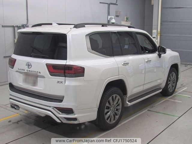 toyota land-cruiser-wagon 2024 CFJ1750524 image 2
