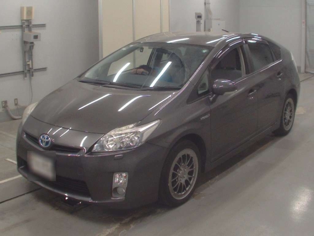 2012 Toyota Prius ZVW30 - Car Price $3,520