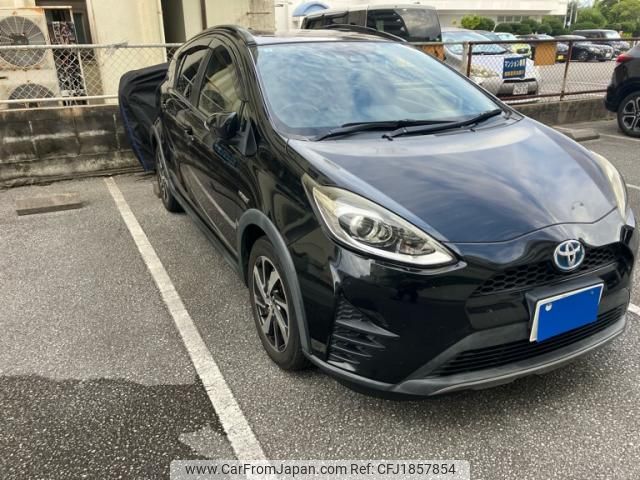 toyota aqua 2017 CFJ1857854 image 2