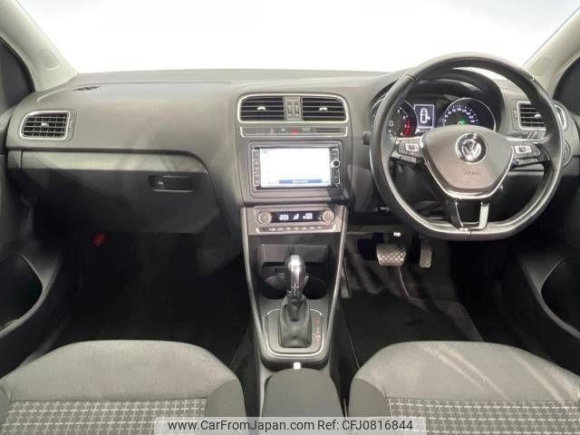 volkswagen polo 2015 -VOLKSWAGEN--VW Polo DBA-6RCJZ--WVWZZZ6RZFU052393---VOLKSWAGEN--VW Polo DBA-6RCJZ--WVWZZZ6RZFU052393- image 2