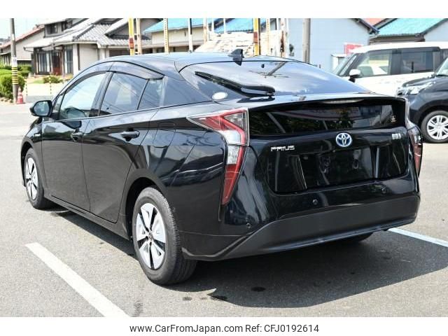 toyota prius 2017 quick_quick_DAA-ZVW51_ZVW51-6053160 image 2