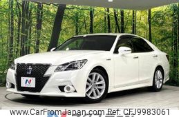 toyota crown 2015 -TOYOTA--Crown DAA-AWS211--AWS211-6005693---TOYOTA--Crown DAA-AWS211--AWS211-6005693-