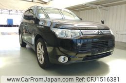mitsubishi outlander 2012 CFJ1516381