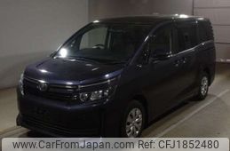 toyota voxy 2014 CFJ1852480