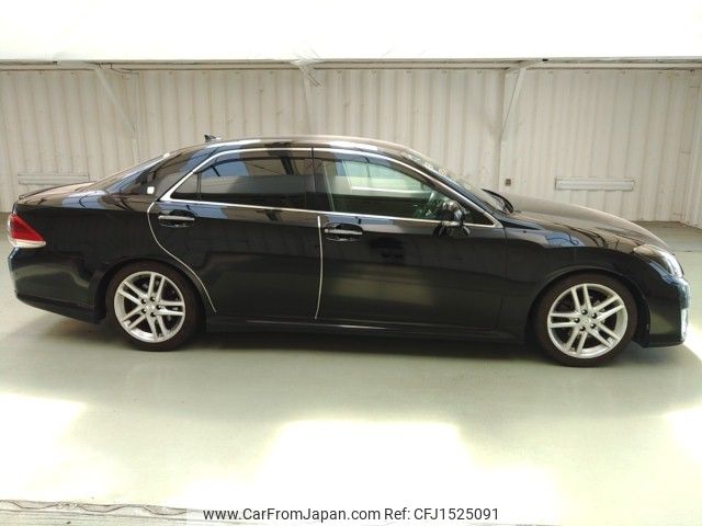 toyota crown 2011 CFJ1525091 image 2