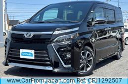 toyota voxy 2018 quick_quick_DBA-ZRR80W_ZRR80-0426648