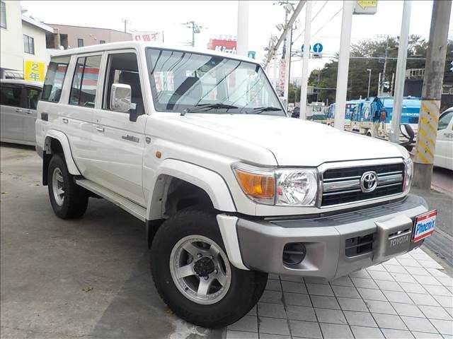 toyota landcruiser-70 2015 683103-200-1224202 image 2