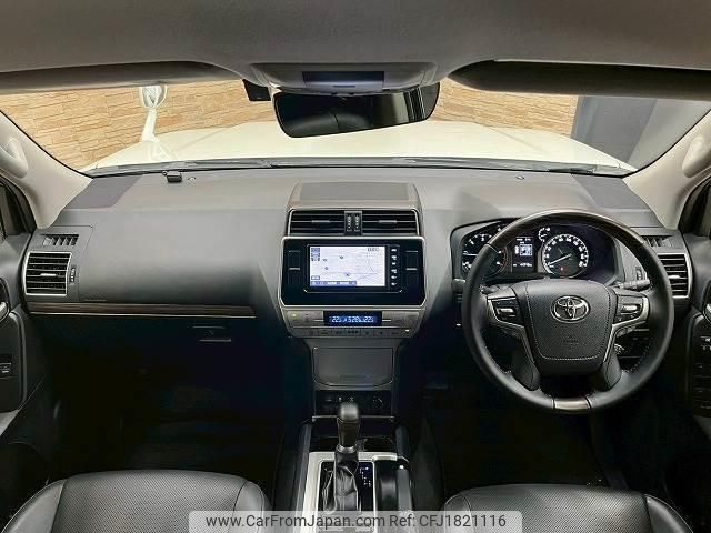 toyota land-cruiser-prado 2019 CFJ1821116 image 2
