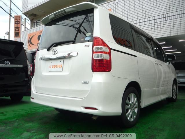 toyota noah 2012 -TOYOTA--Noah ZRR70W--0476607---TOYOTA--Noah ZRR70W--0476607- image 2