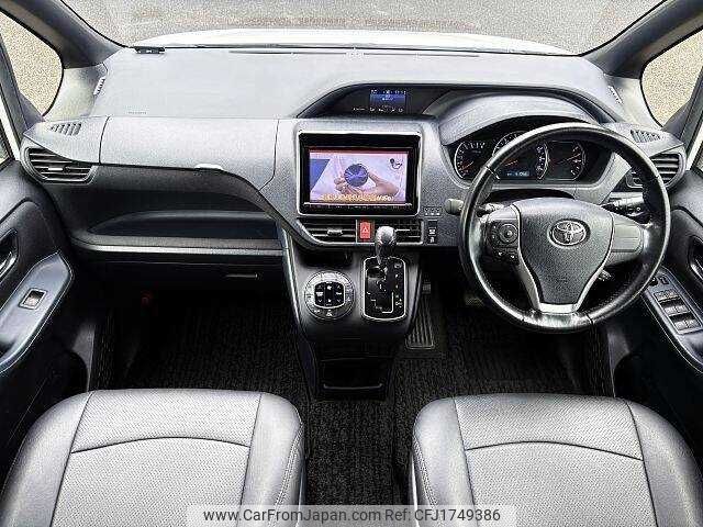 toyota voxy 2014 CFJ1749386 image 1