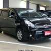 toyota isis 2013 BD19012A8569 image 3