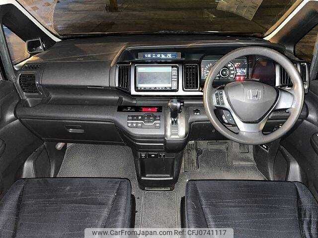 honda stepwagon 2012 504928-927805 image 1