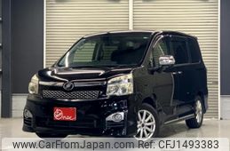 toyota voxy 2013 CFJ1493383