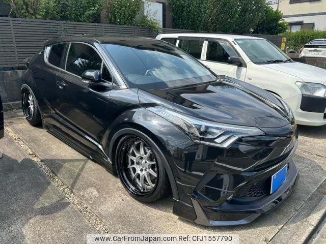 toyota c-hr 2017 CFJ1557790 image 1