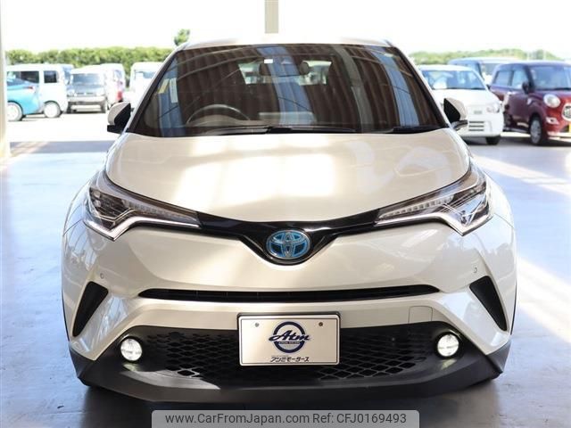 toyota c-hr 2018 quick_quick_DAA-ZYX10_ZYX10-2117604 image 2