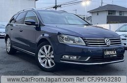 volkswagen passat-variant 2013 -VOLKSWAGEN--VW Passat Variant DBA-3CCAX--WVWZZZ3CZEE000917---VOLKSWAGEN--VW Passat Variant DBA-3CCAX--WVWZZZ3CZEE000917-