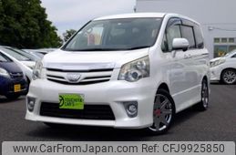 toyota noah 2012 -TOYOTA--Noah DBA-ZRR70W--ZRR70-0472200---TOYOTA--Noah DBA-ZRR70W--ZRR70-0472200-