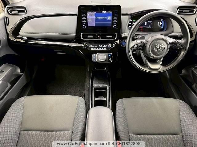 toyota aqua 2021 CFJ1822895 image 2