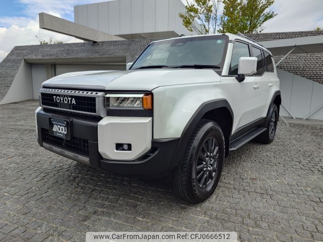 toyota land-cruiser-wagon 2024 CFJ0666512 image 1