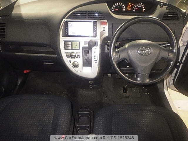 toyota ractis 2010 CFJ1825248 image 2