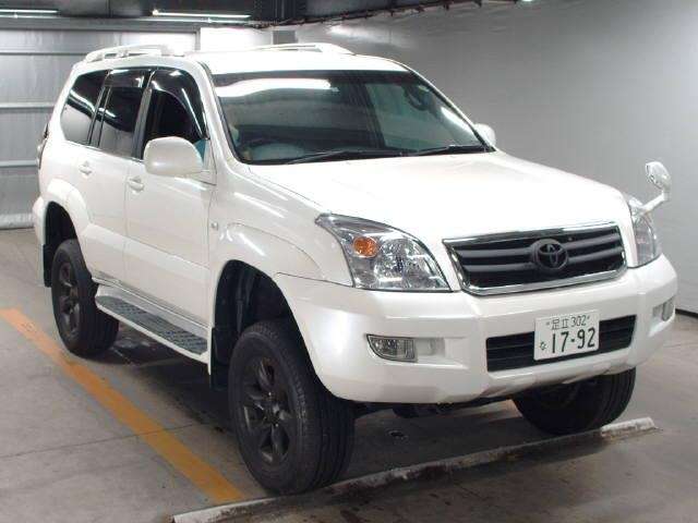 toyota land-cruiser-prado 2009 267841317 image 1