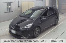 toyota prius-α 2015 -TOYOTA--Prius α ZVW41W-0031703---TOYOTA--Prius α ZVW41W-0031703-
