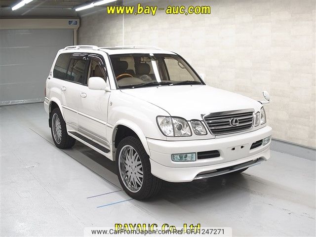 toyota land-cruiser-wagon 2002 -TOYOTA--Land Cruiser Wagon UZJ100W-UZJ1000130045---TOYOTA--Land Cruiser Wagon UZJ100W-UZJ1000130045- image 1