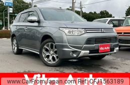 mitsubishi outlander-phev 2014 CFJ1563189